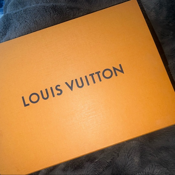 COPY - Alma bb bag only worn 3 times almost like new - Picture 4 of 10